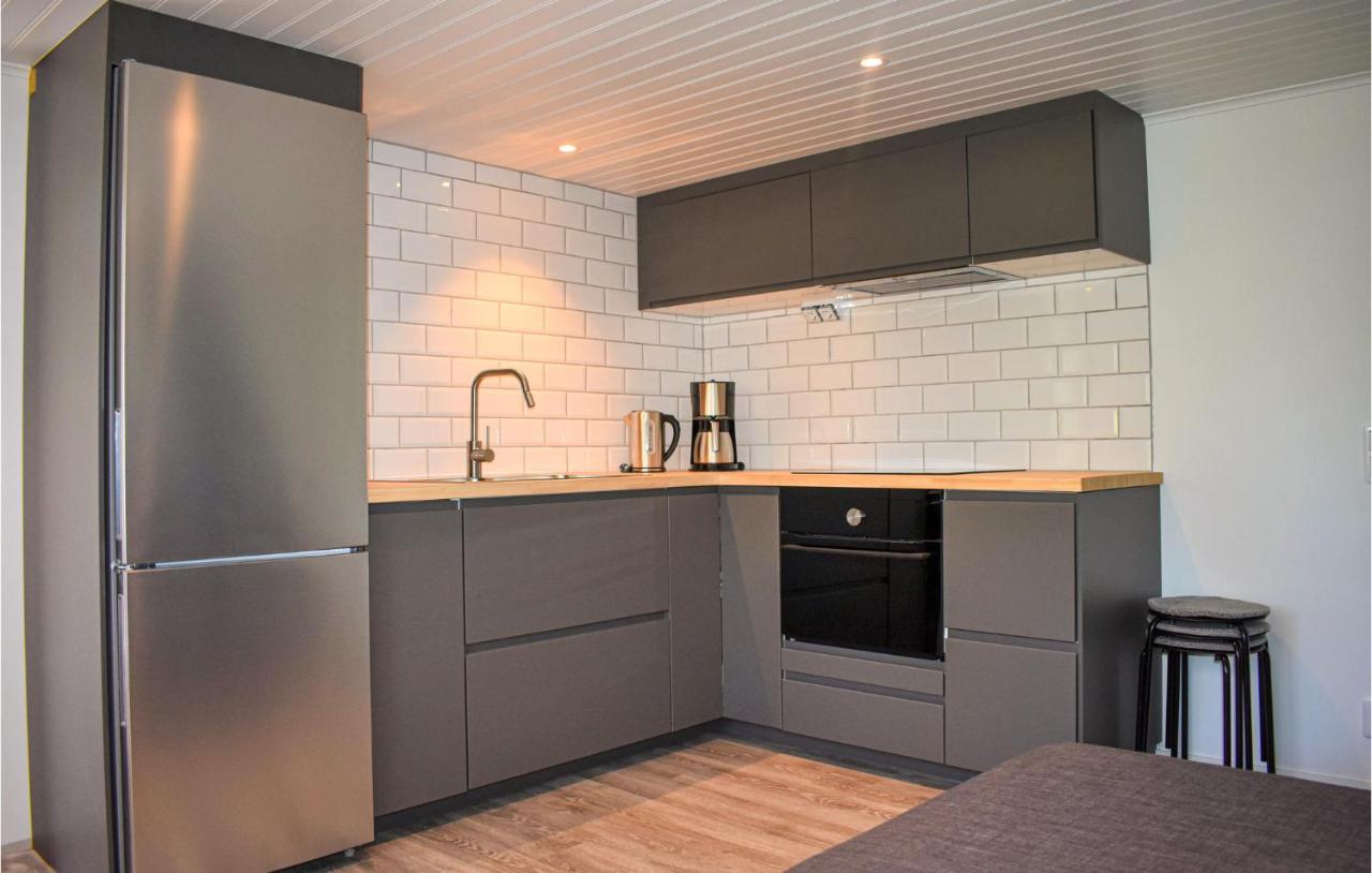 2 Bedroom Amazing Home In Fjaelkinge Extérieur photo